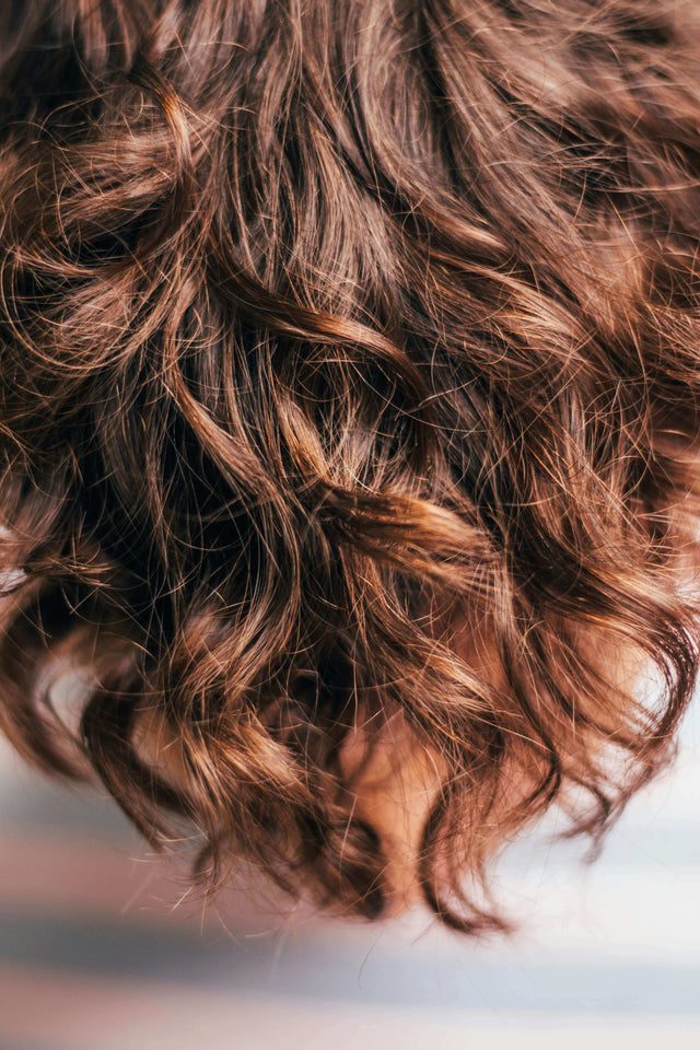 caring for curls in winter: 4 ways to maintain curl definition