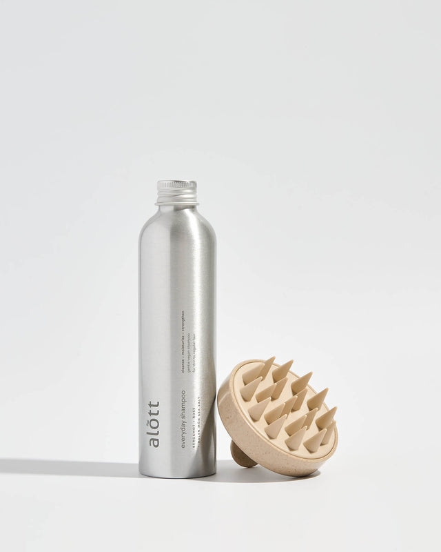 everyday shampoo + scalp massager